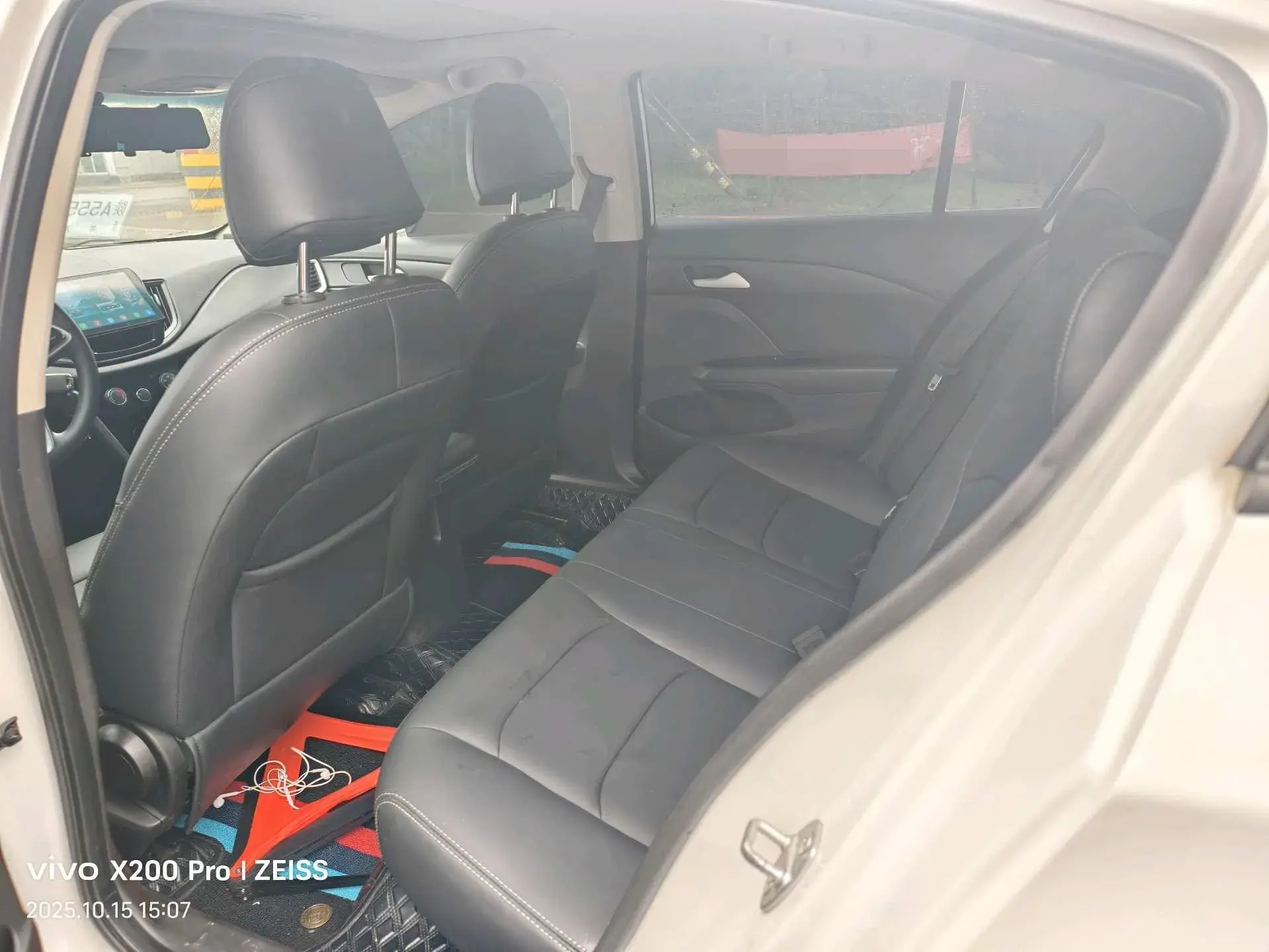 2019 CHEVROLET CAVALIER thumbnail 4