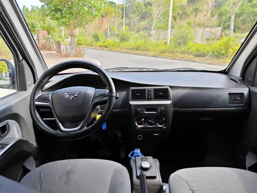 2020 WuLing RongGuang EV BEV 41.6KWH,autocango,china used car exporter,china ev exporter,chinese used car exporter,chinese used ev exporter