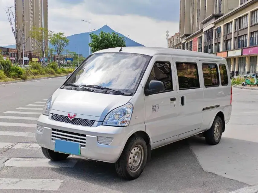 2020 WULING RONGGUANG view 1