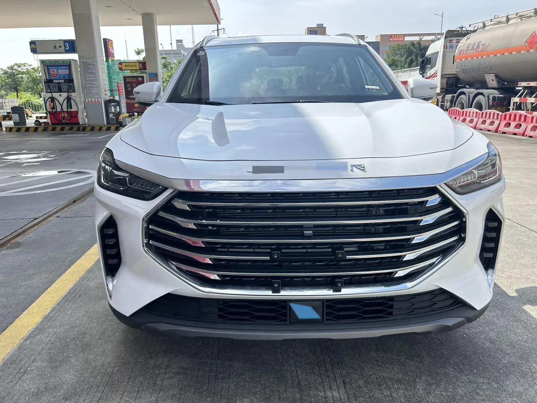 2023 JETOUR X70 thumbnail 2