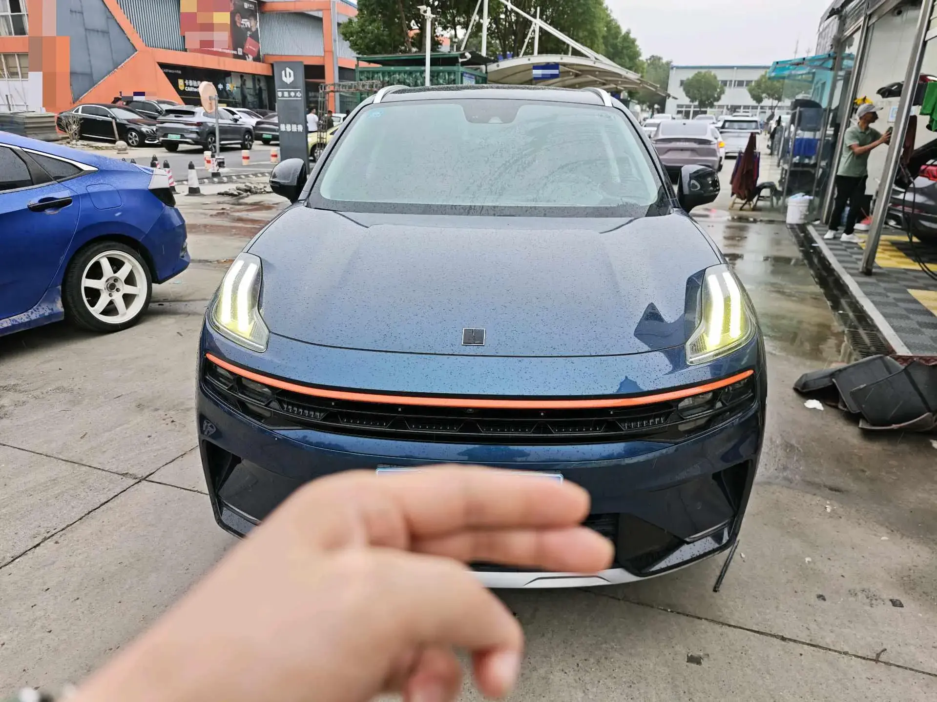 2020 LYNK&CO 06 thumbnail 2