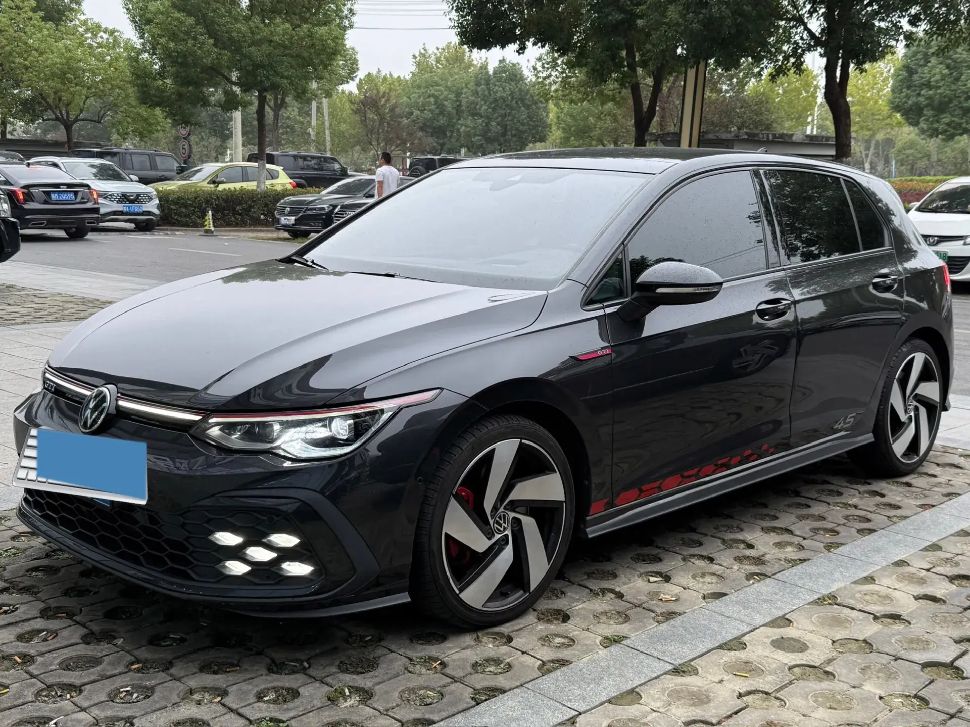 2021 VOLKSWAGEN GOLFGTI view 1