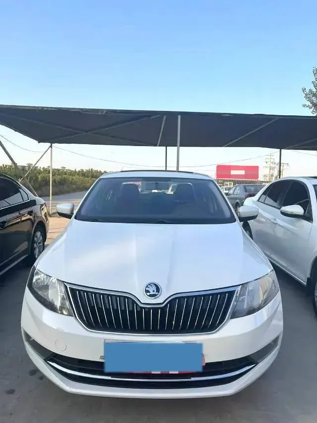 2019 SKODA RAPID thumbnail 2