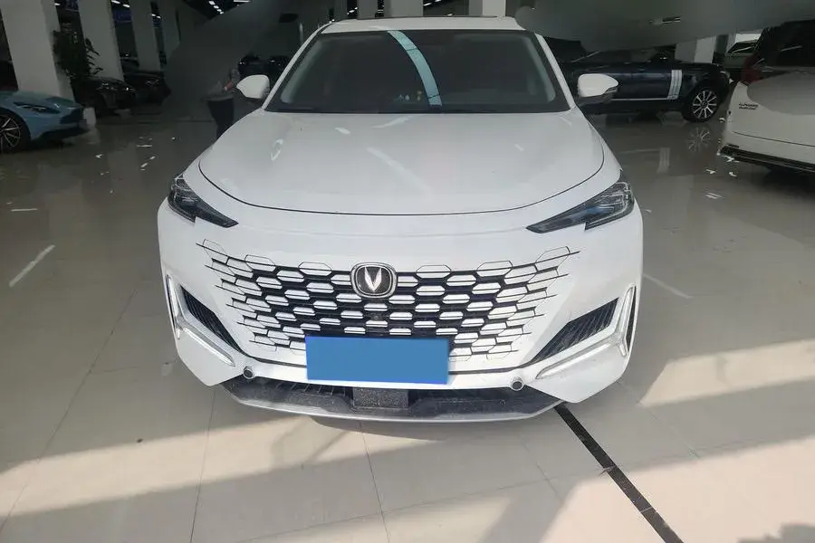 2021 CHANGAN UNI-K thumbnail 3