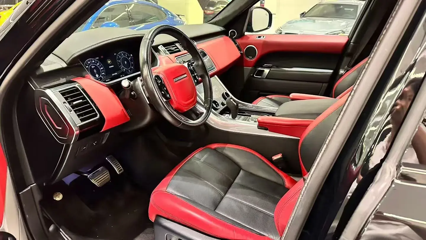 2018 LAND ROVER thumbnail 4