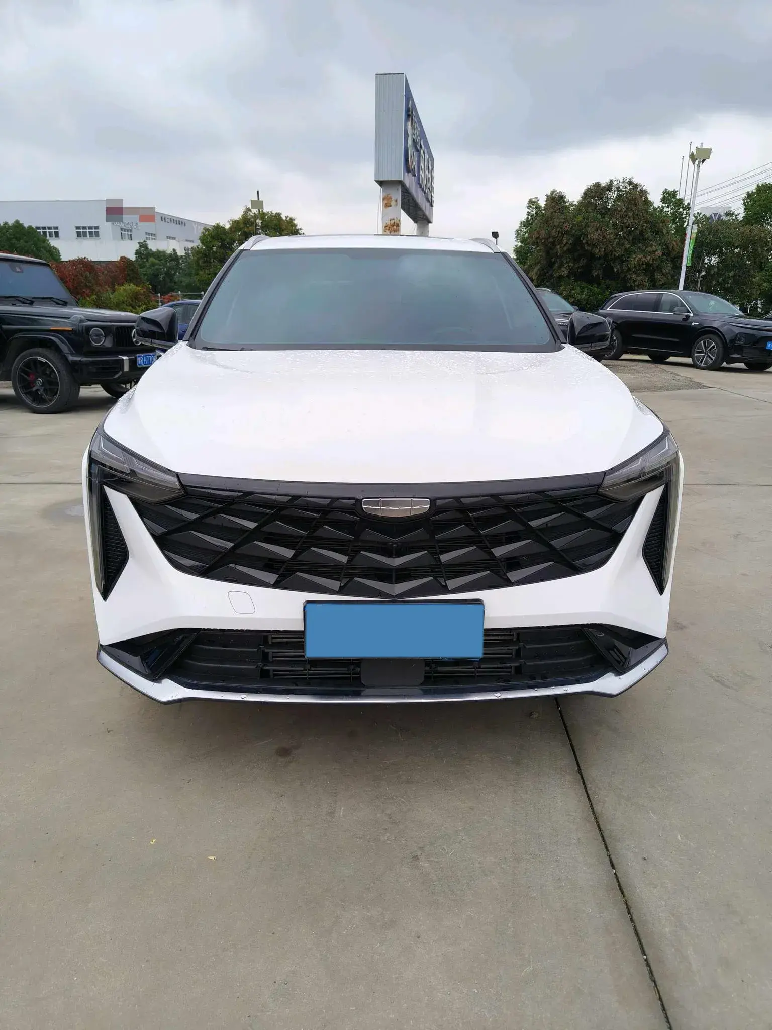 2024 GEELY AZKARRA thumbnail 2