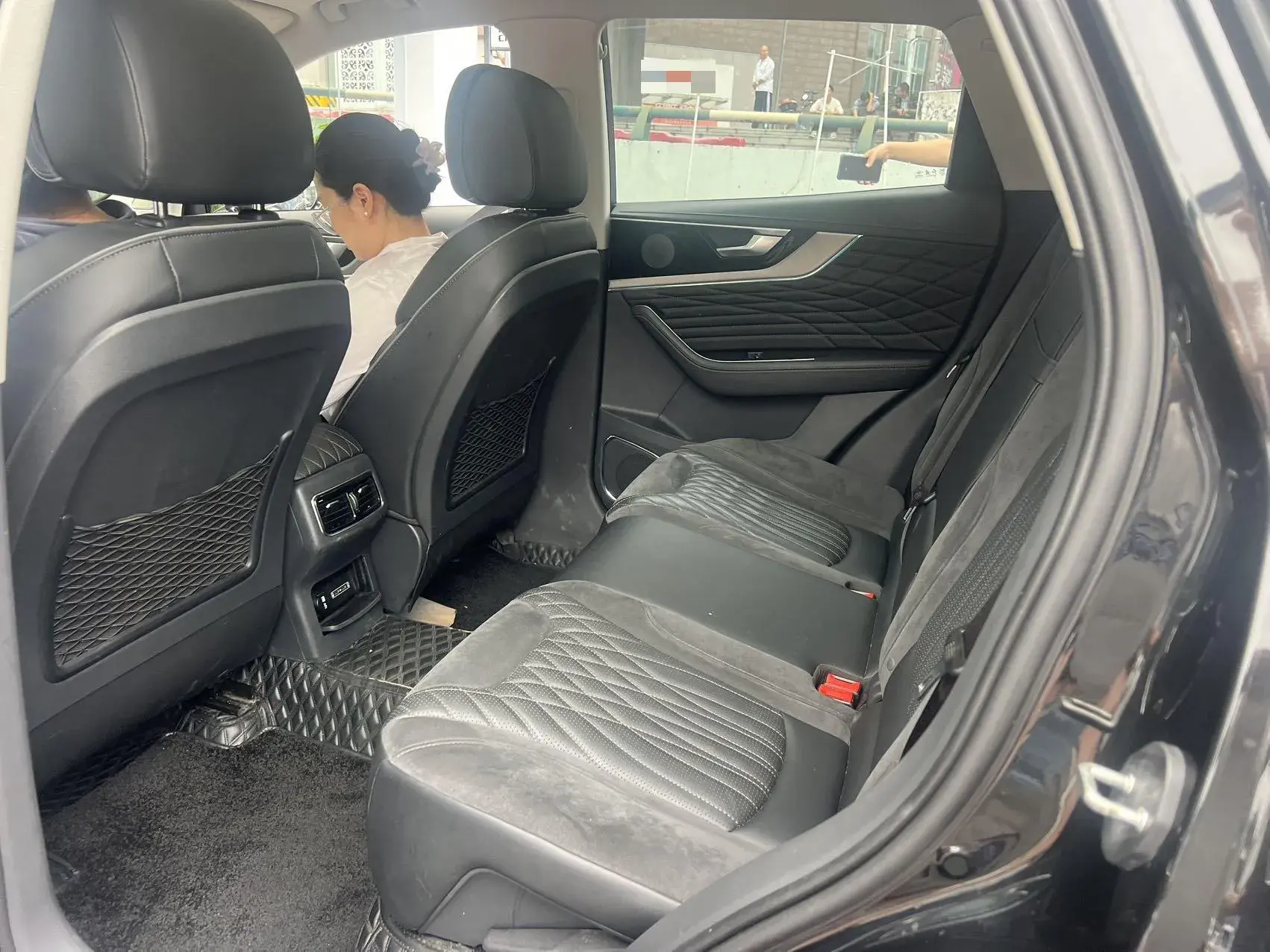 2022 HONGQI HS5 thumbnail 3