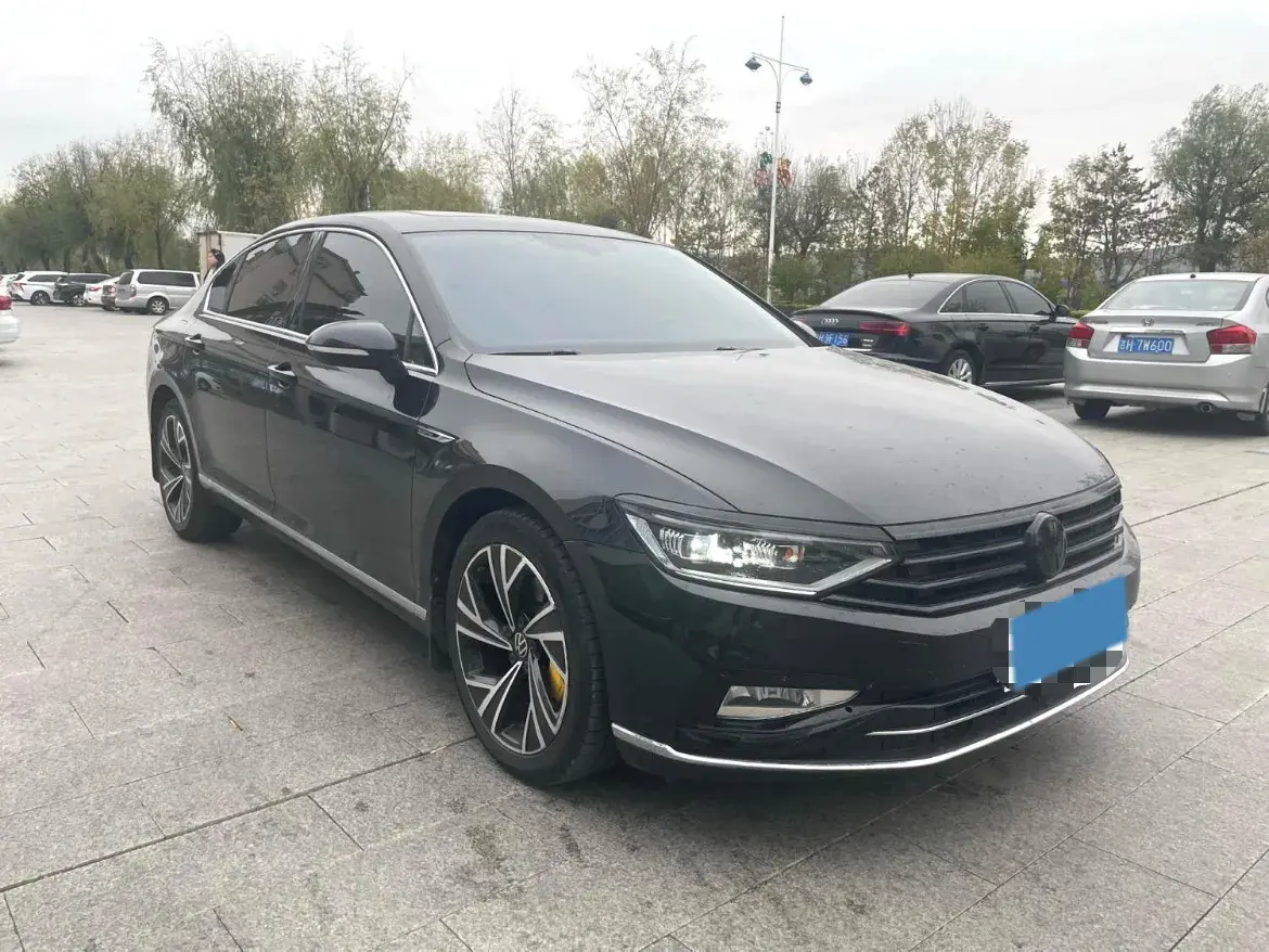 2021 VOLKSWAGEN MAGOTAN thumbnail 2