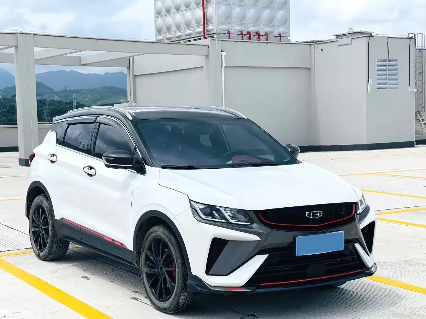 2021 GEELY COOLRAY thumbnail 3