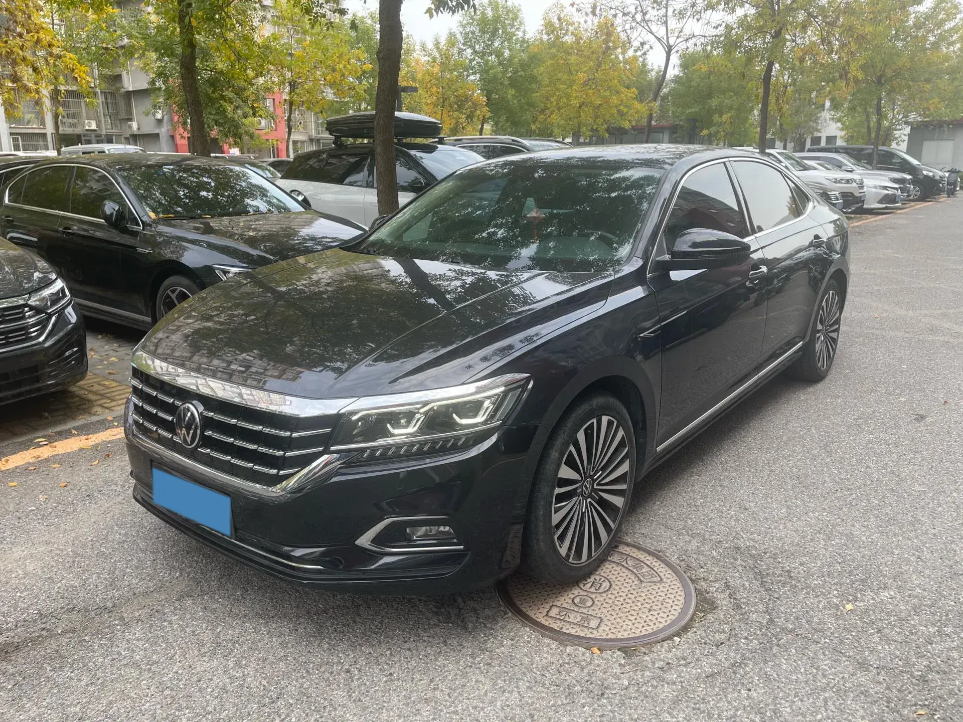 2020 VOLKSWAGEN PASSAT view 1