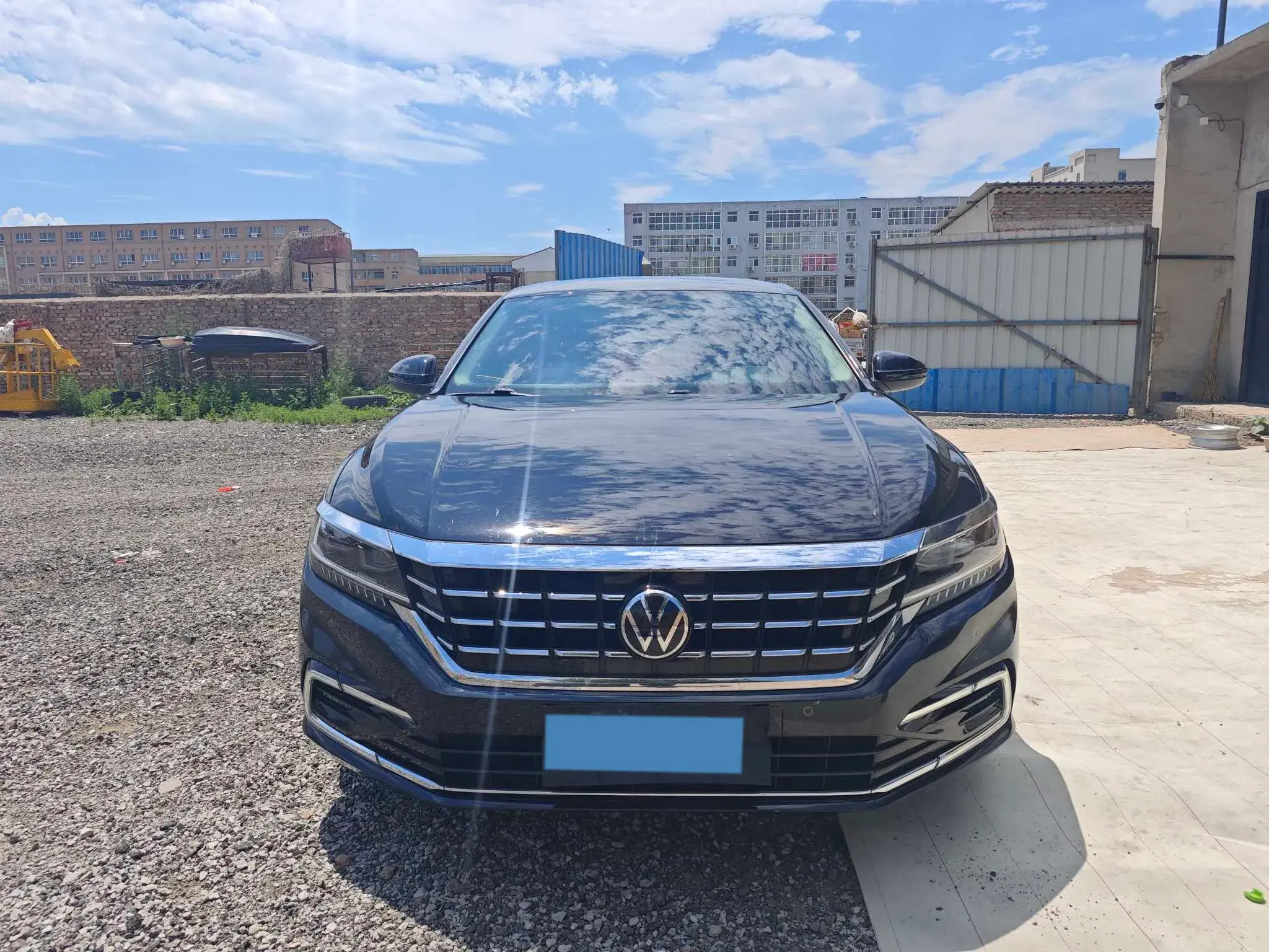 2020 VOLKSWAGEN PASSAT thumbnail 3