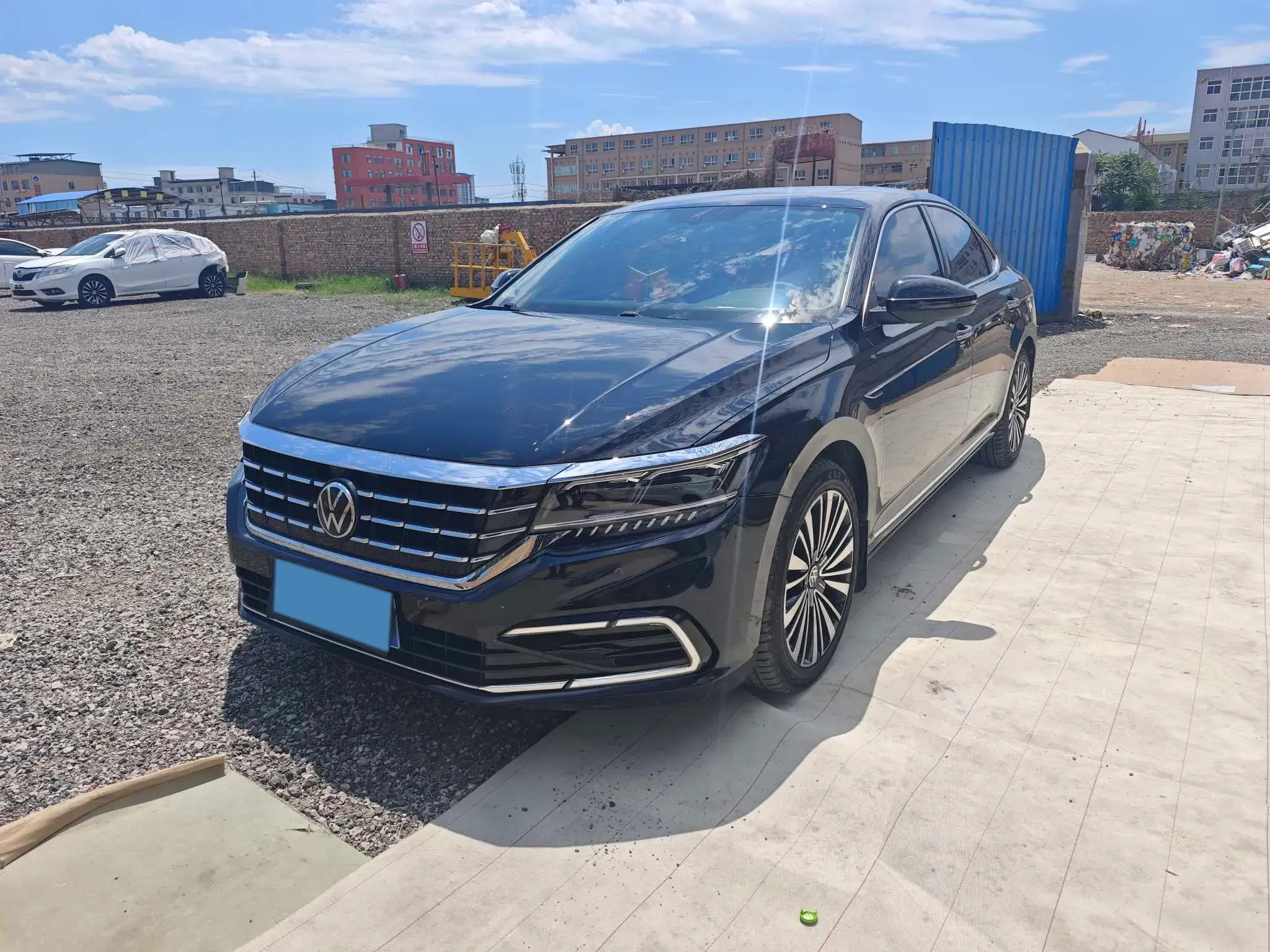2020 VOLKSWAGEN PASSAT view 1