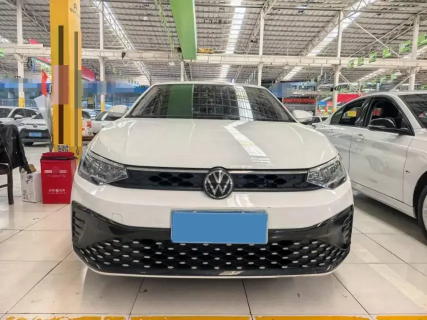 2023 VOLKSWAGEN LAVIDA thumbnail 2