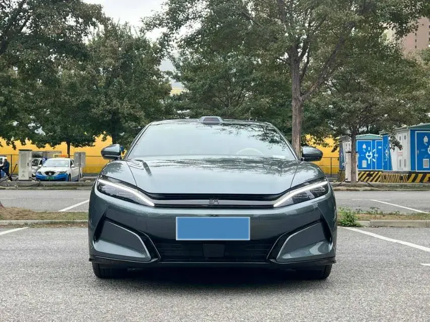 2025 BYD HANL thumbnail 3