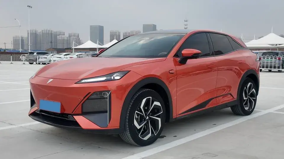 2024 DEEPAL S07 view 1