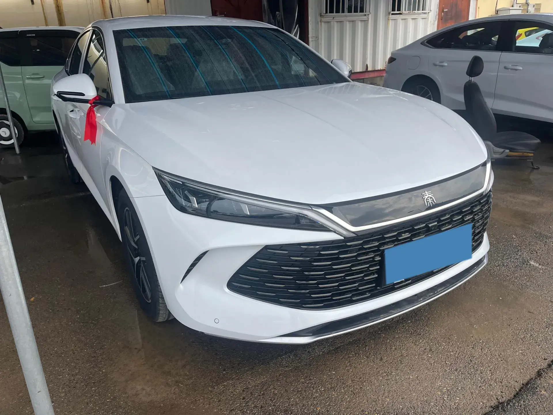 2024 BYD QINL thumbnail 3