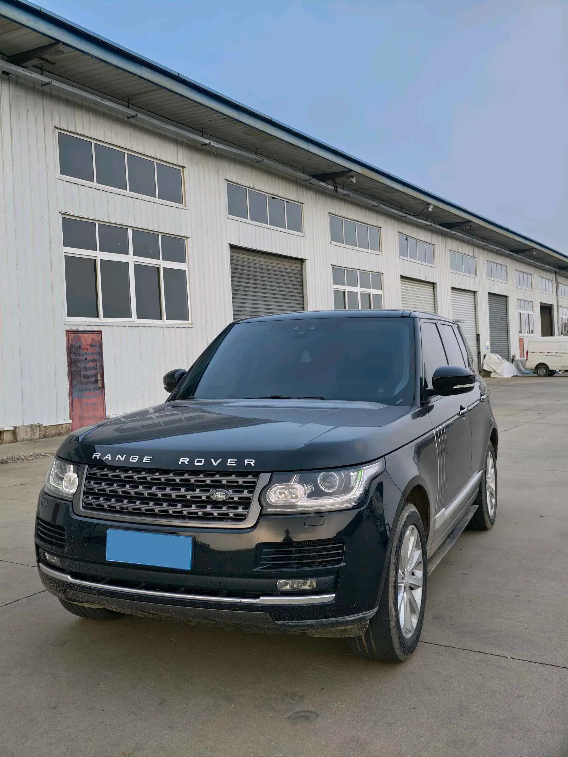2017 LAND ROVER thumbnail 2