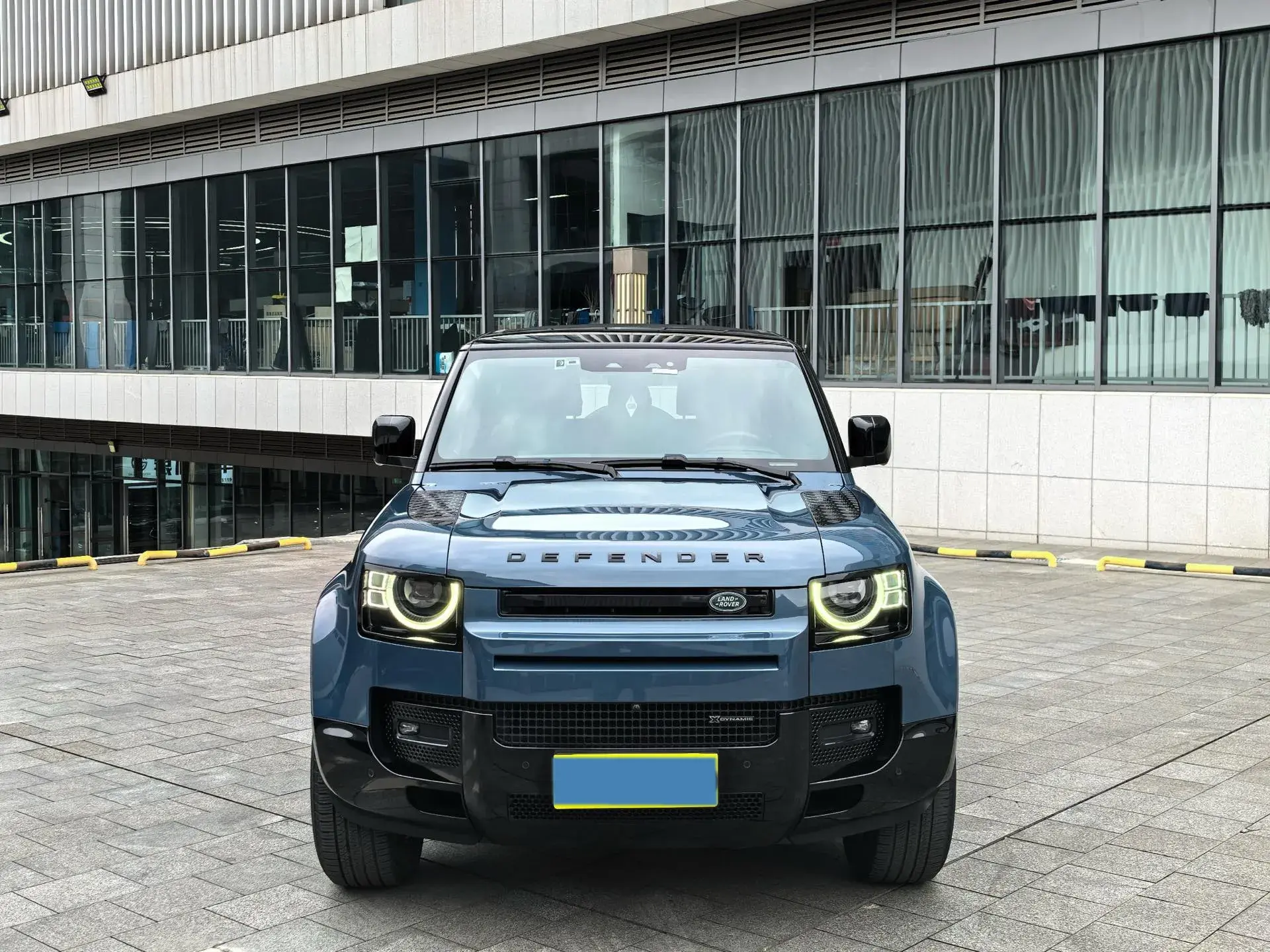 2022 LAND ROVER thumbnail 2