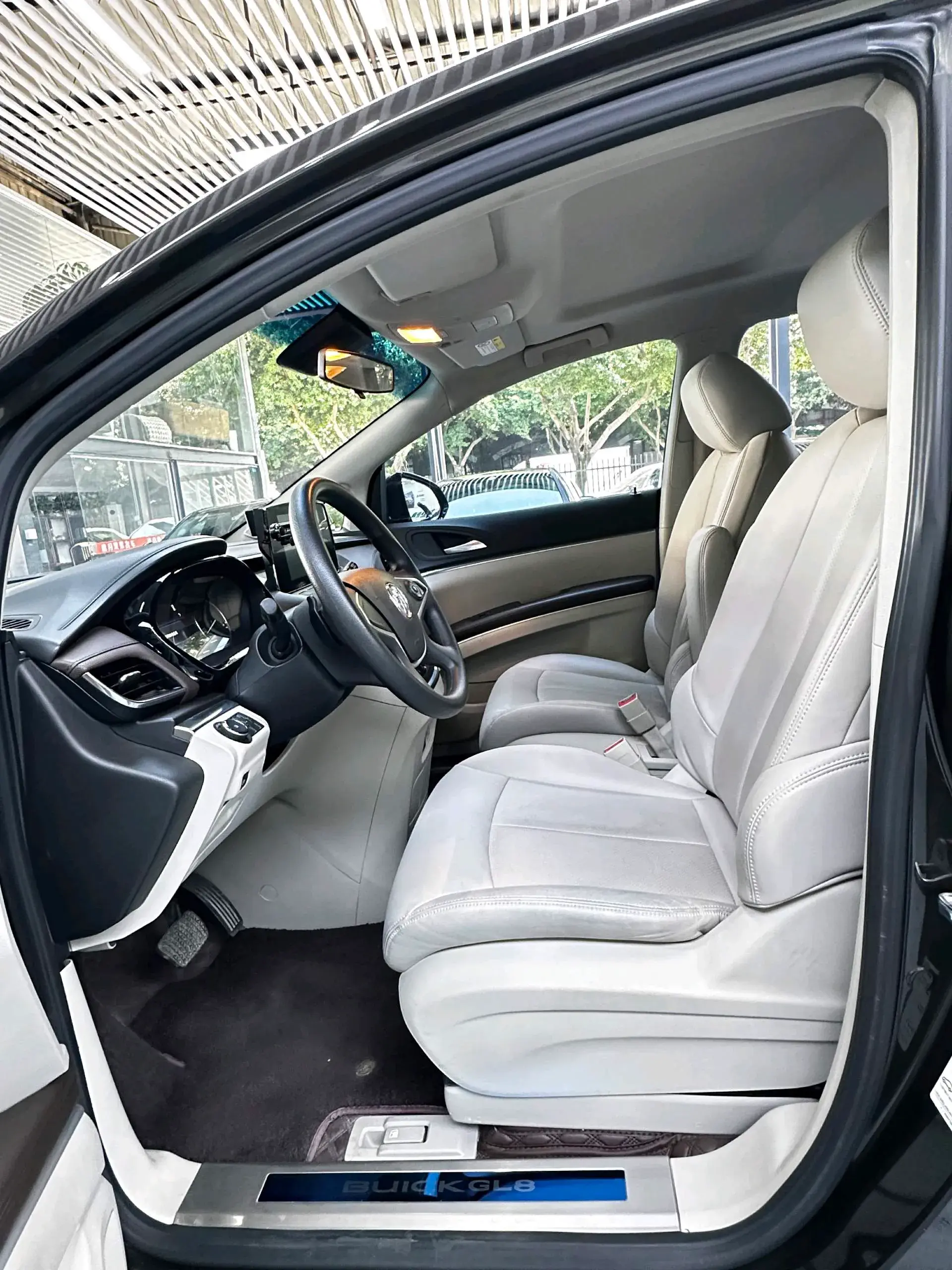 2021 BUICK GL8 thumbnail 4