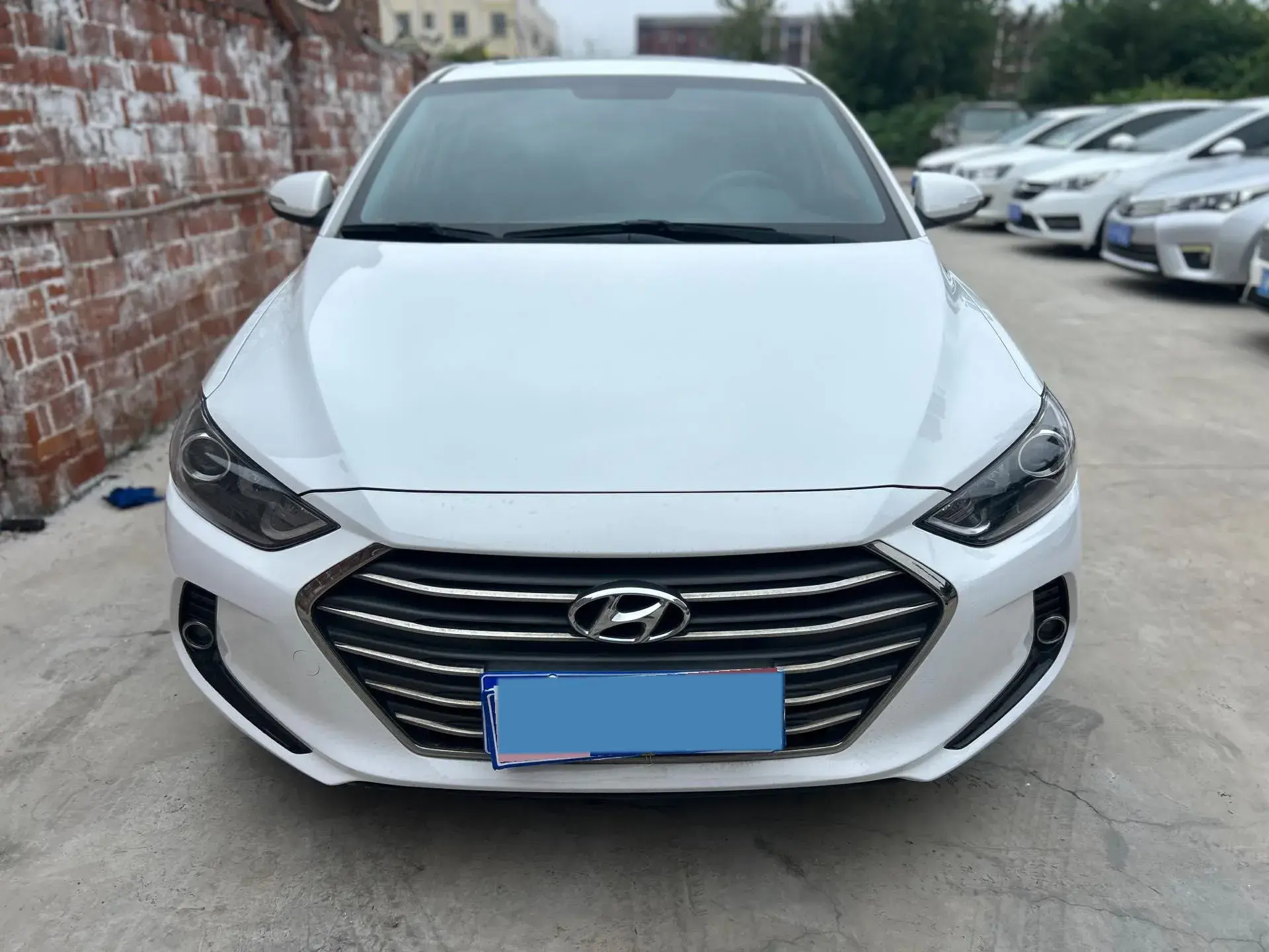 2016 HYUNDAI ELANTRA thumbnail 2