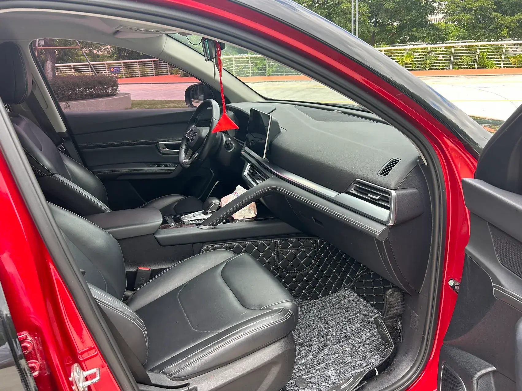 2019 BYD SONG thumbnail 4