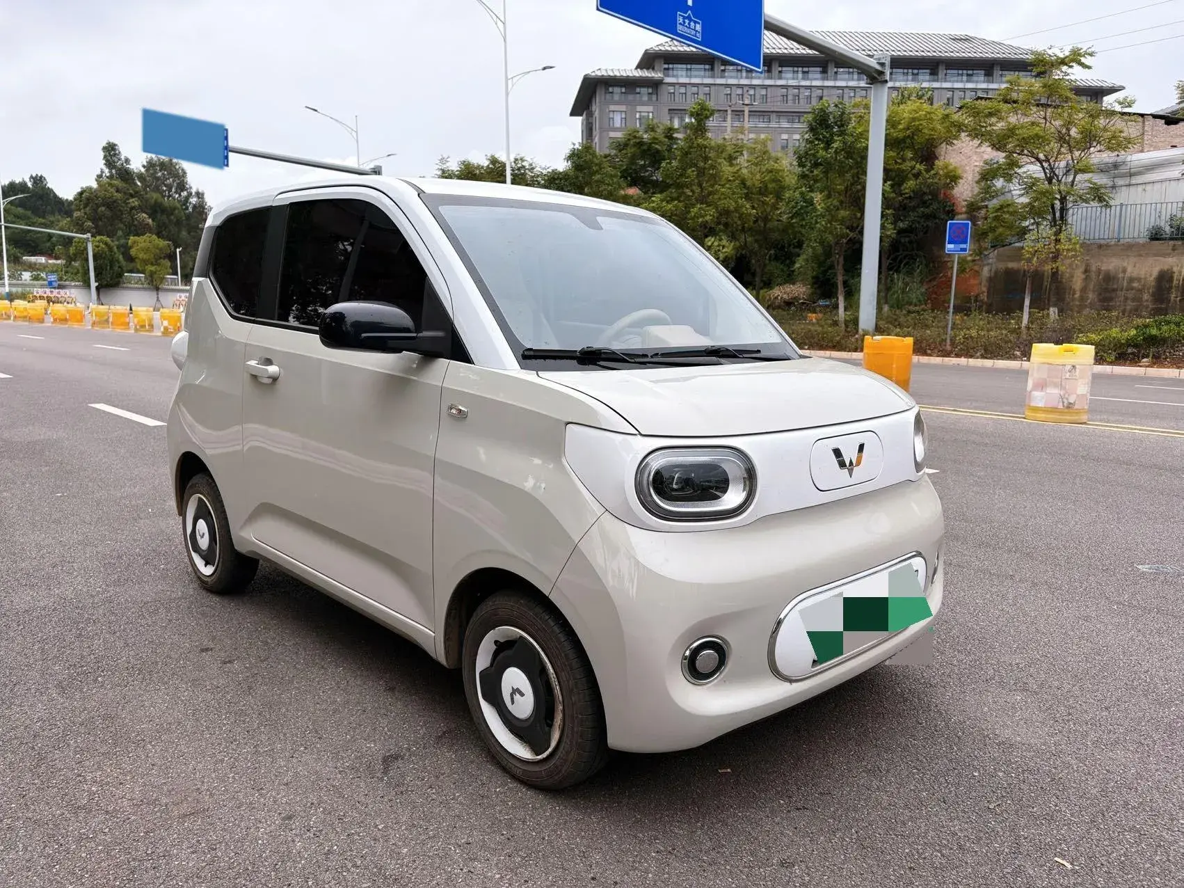 2024 WULING HONGGUANG thumbnail 3
