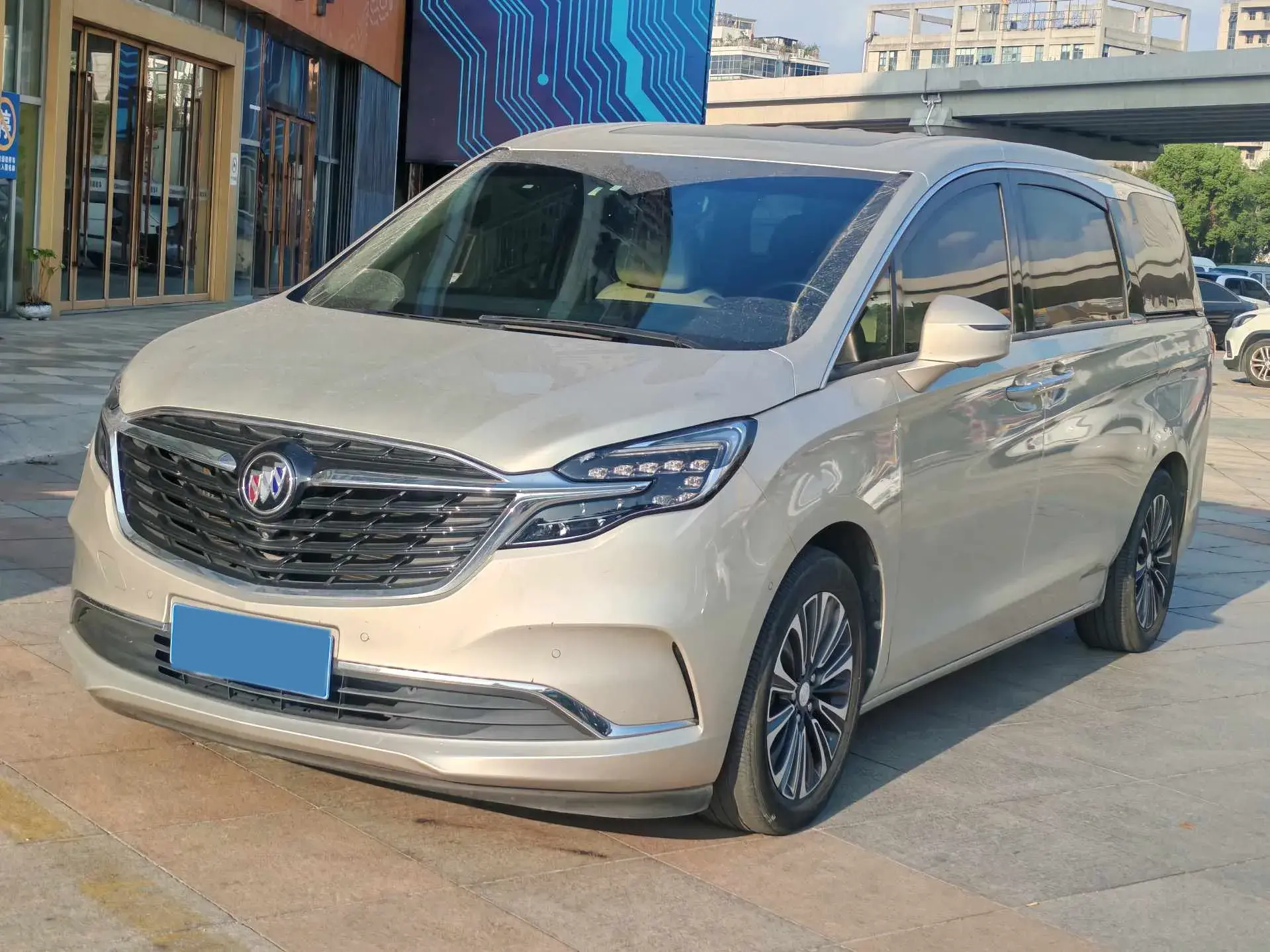 2020 BUICK GL8 view 1
