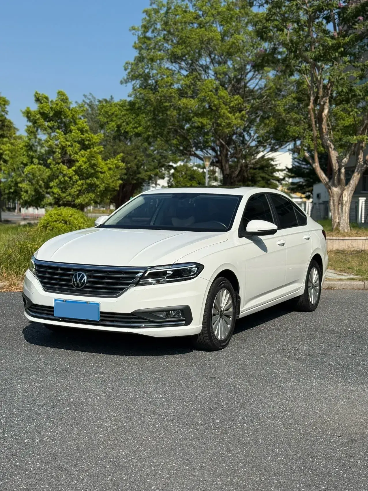 2021 VOLKSWAGEN LAVIDA view 1
