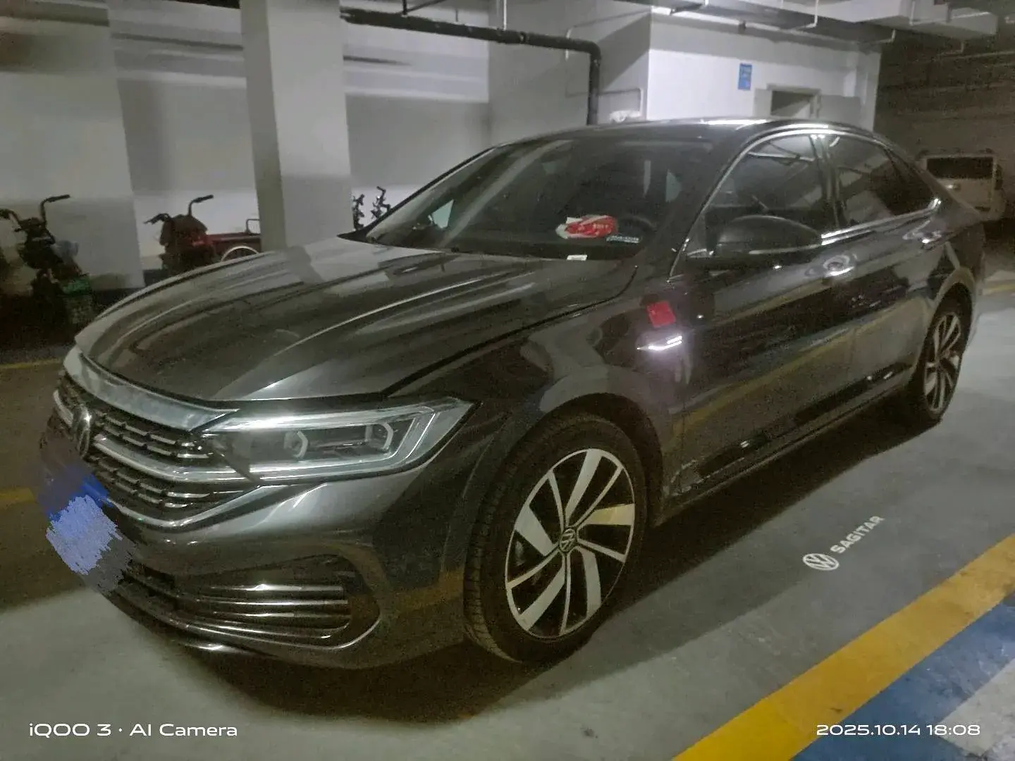 2023 VOLKSWAGEN SAGITAR view 1