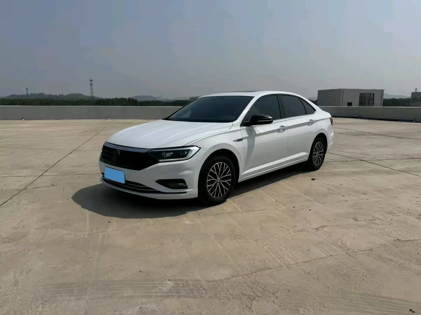 2021 VOLKSWAGEN SAGITAR view 1