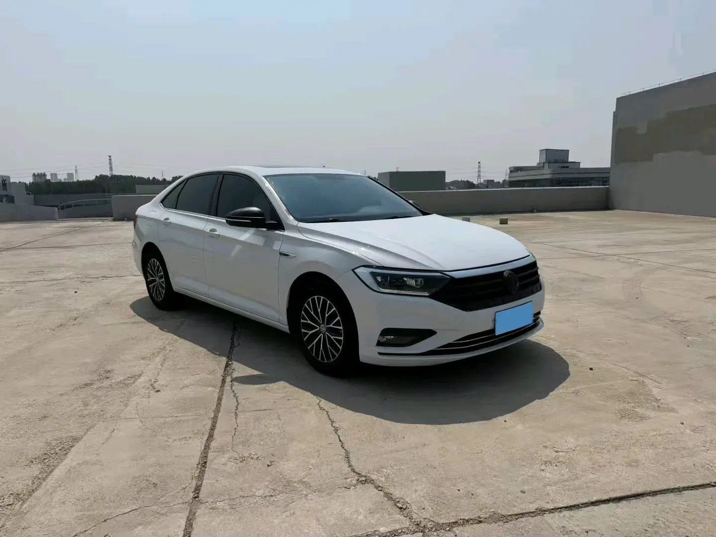 2021 VOLKSWAGEN SAGITAR thumbnail 3