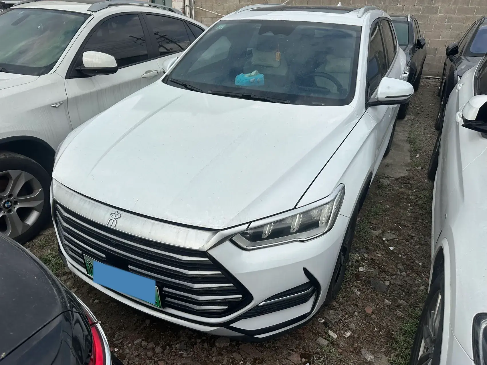 2022 BYD SONG view 1