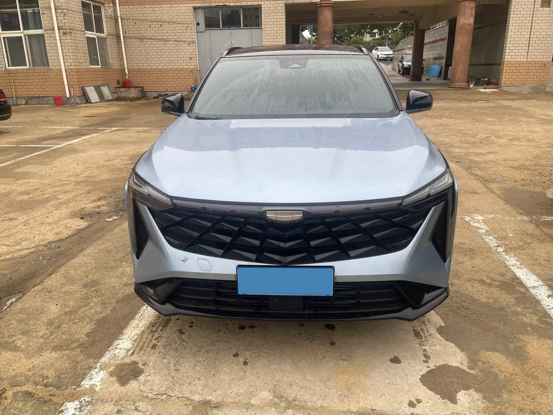 2023 GEELY AZKARRA thumbnail 2