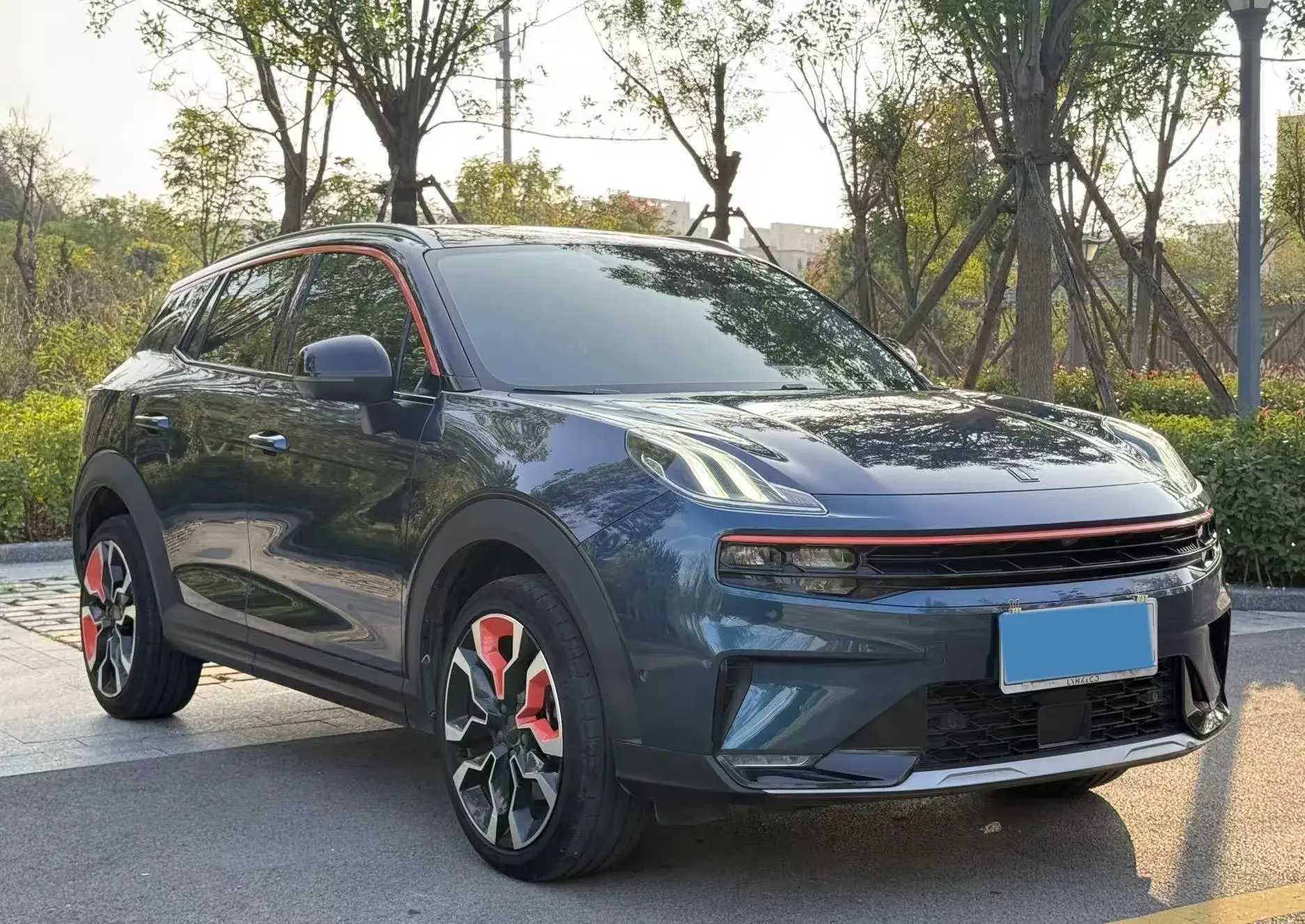 2020 LYNK&CO 06 thumbnail 3