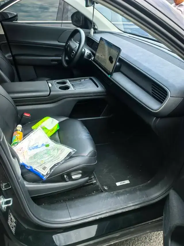 2024 XPENG G6 thumbnail 2