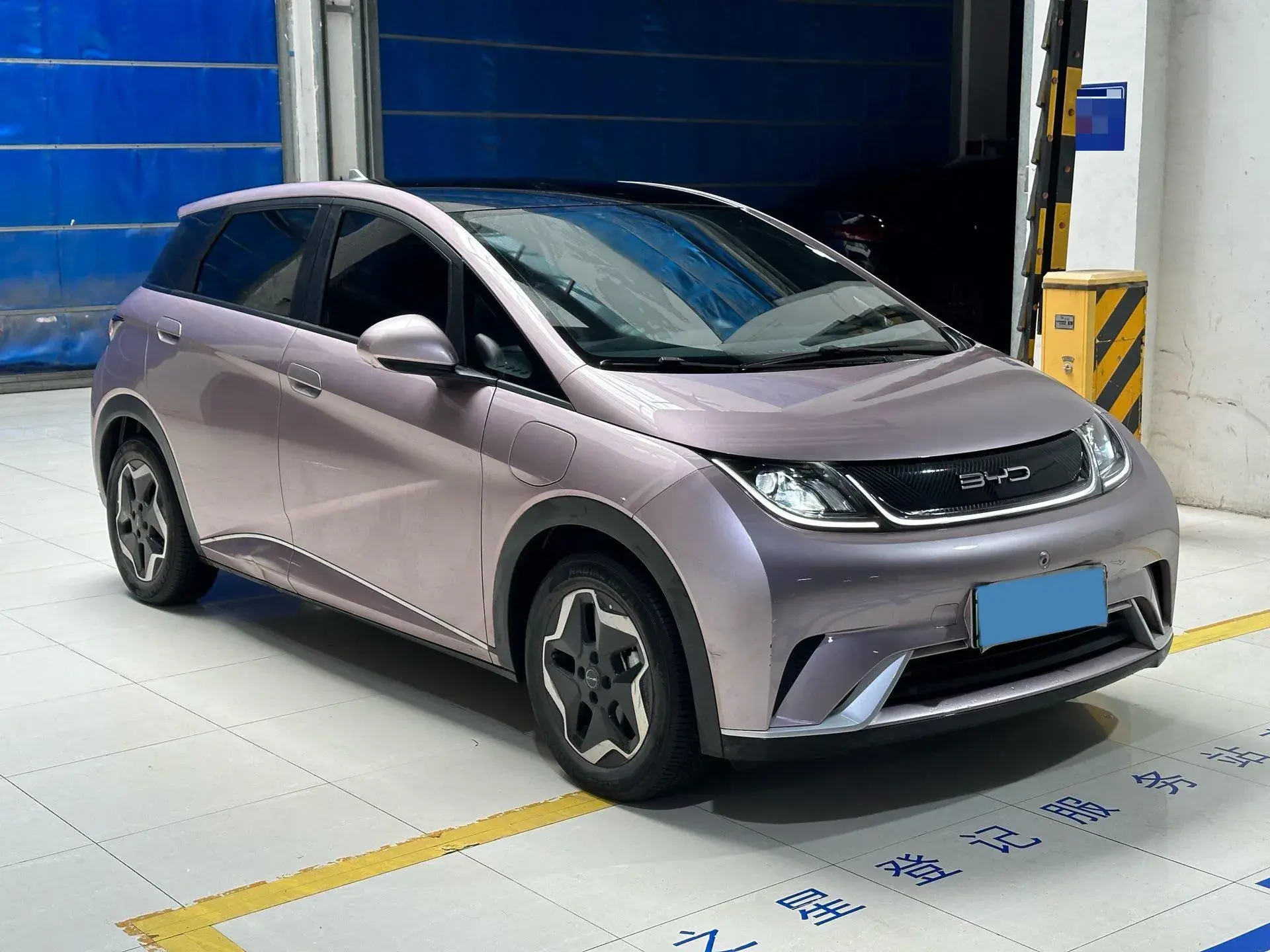 2021 BYD DOLPHIN thumbnail 3