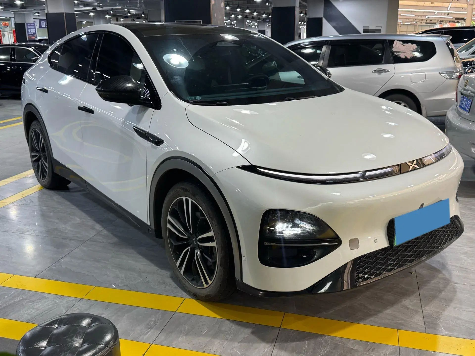 2023 XPENG G6 thumbnail 3