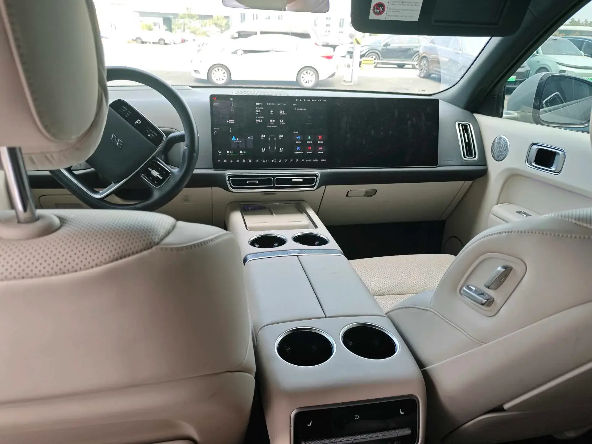 2022 LI L9 thumbnail 3