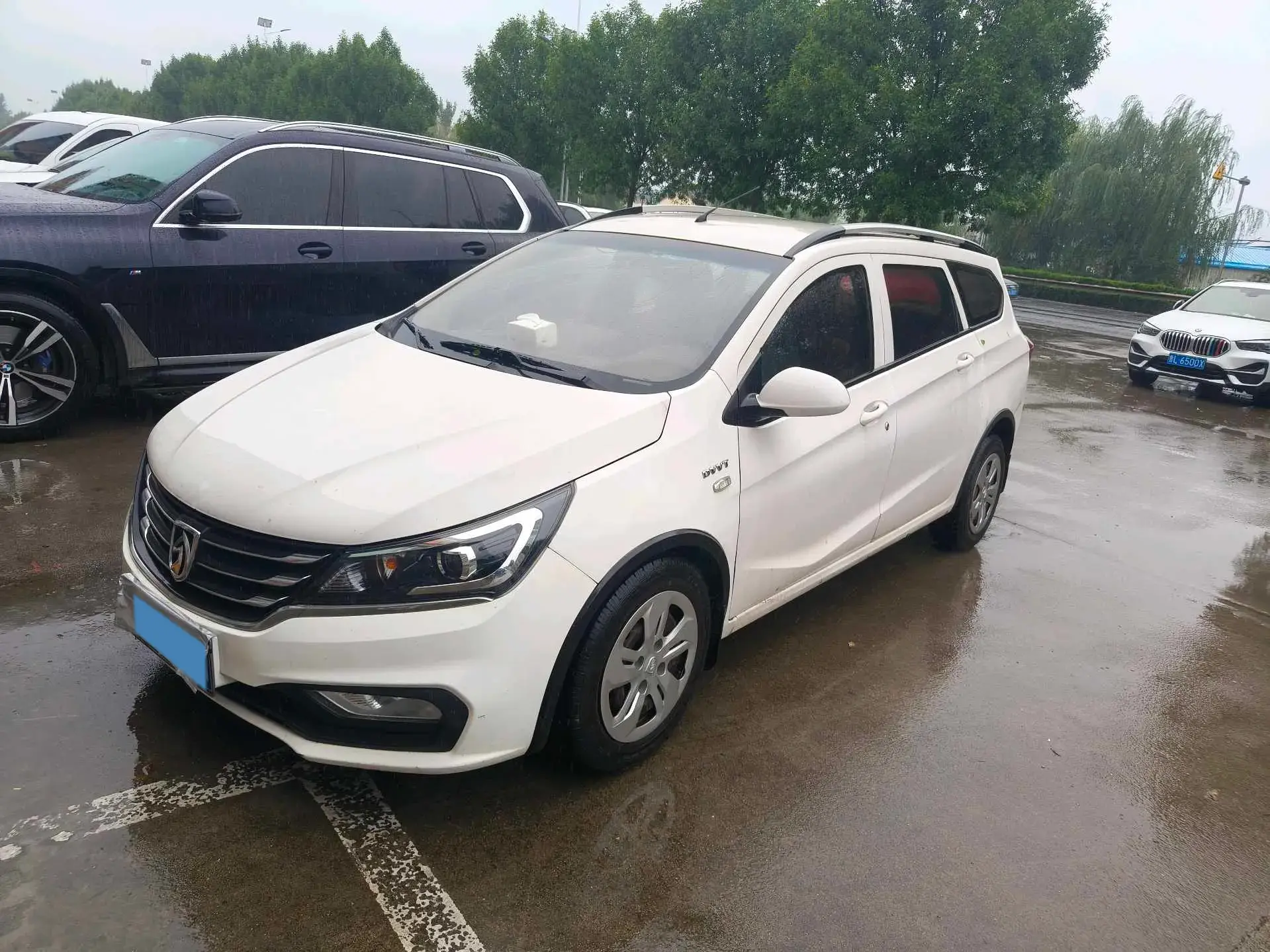 2017 BAOJUN 310W view 1