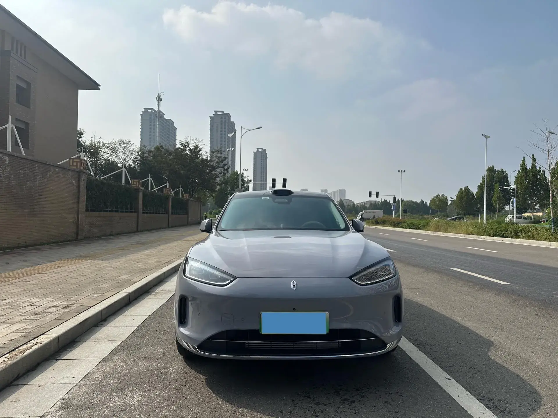 2025 AITO AITO thumbnail 2