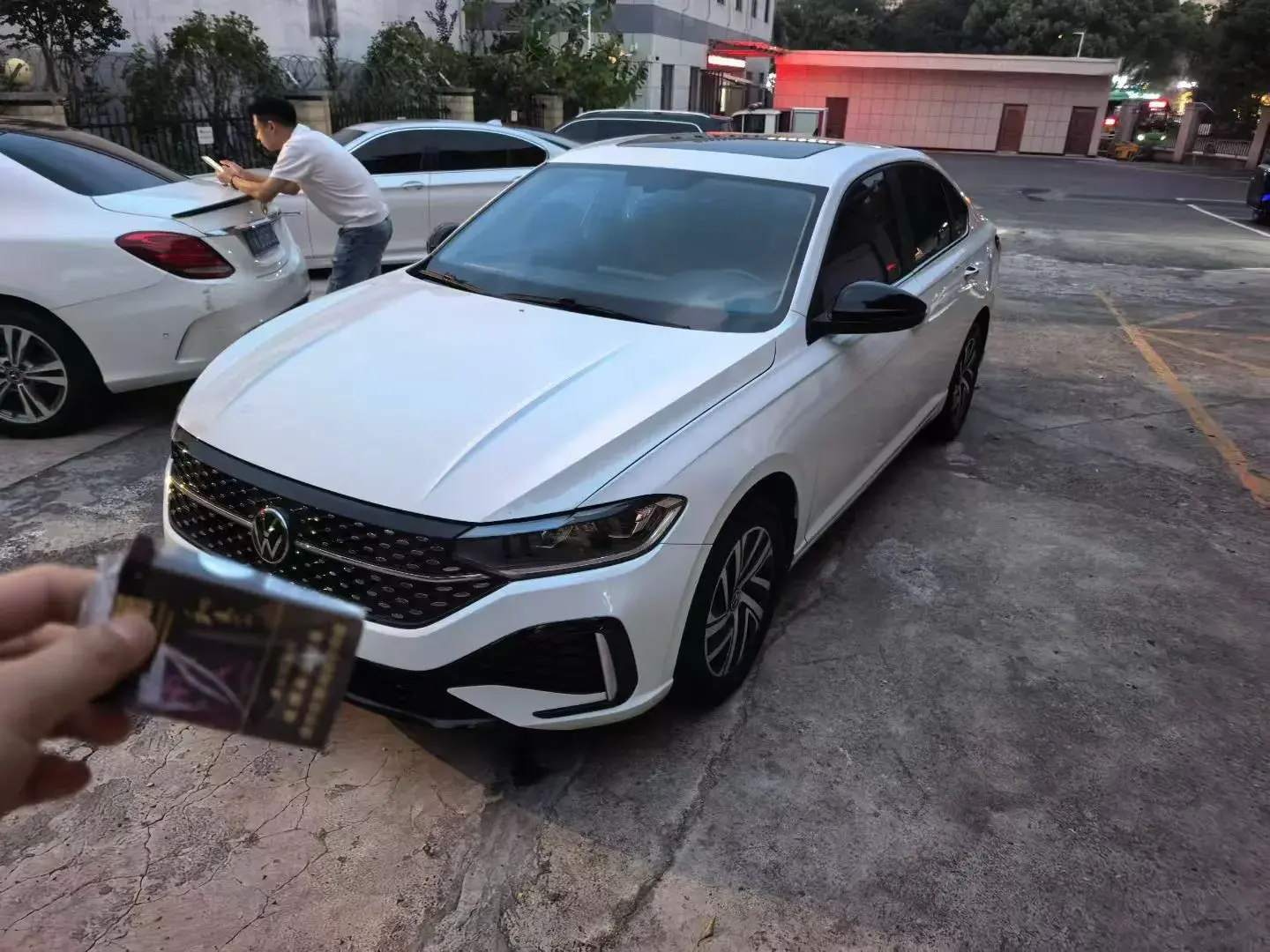 2023 VOLKSWAGEN LAVIDA view 1