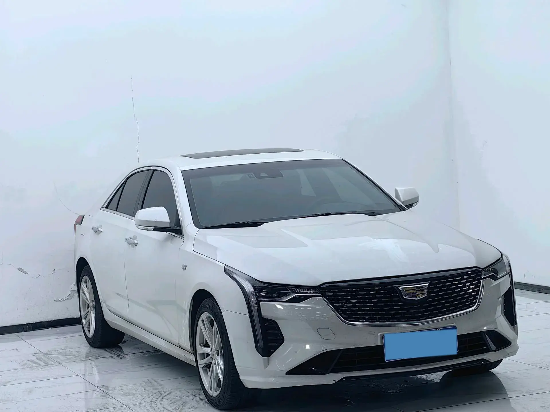 2023 CADILLAC CT4 thumbnail 3