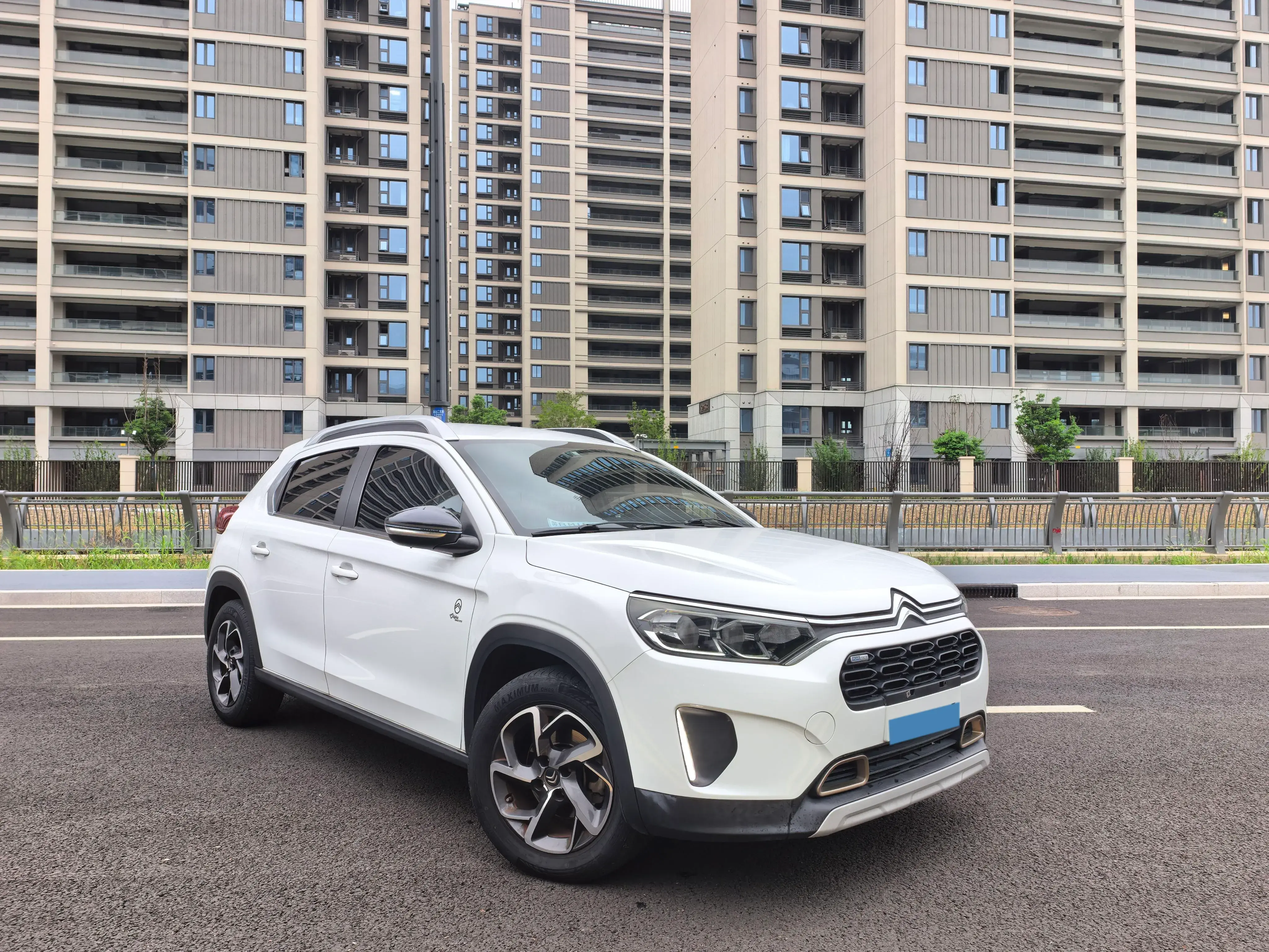 2019 CITROEN C3-XR thumbnail 3