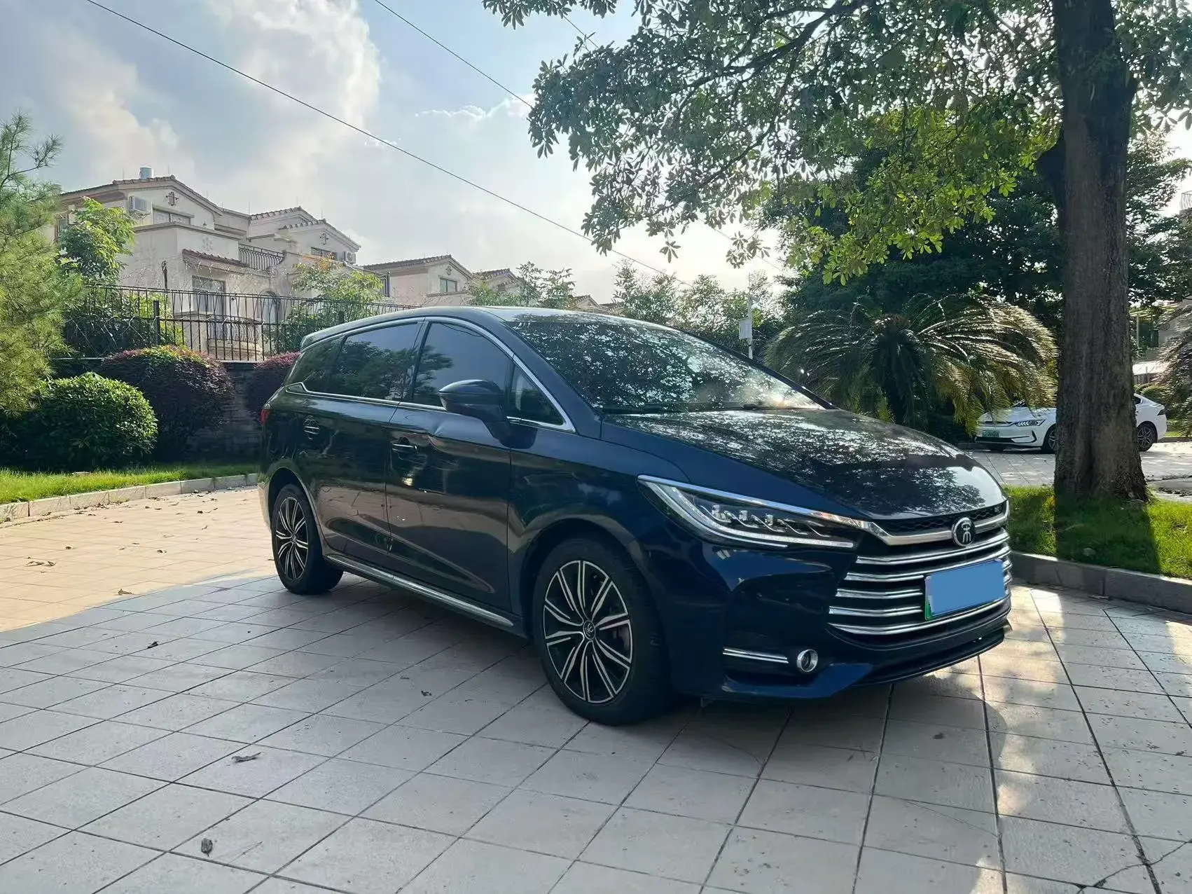 2019 BYD SONG thumbnail 3