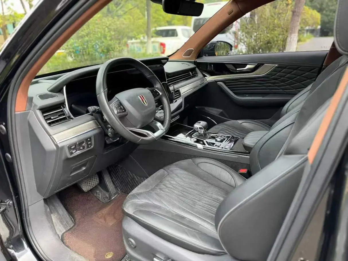 2022 HONGQI HS5 thumbnail 3