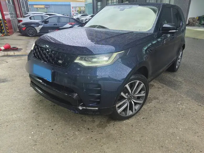 2021 LAND ROVER view 1