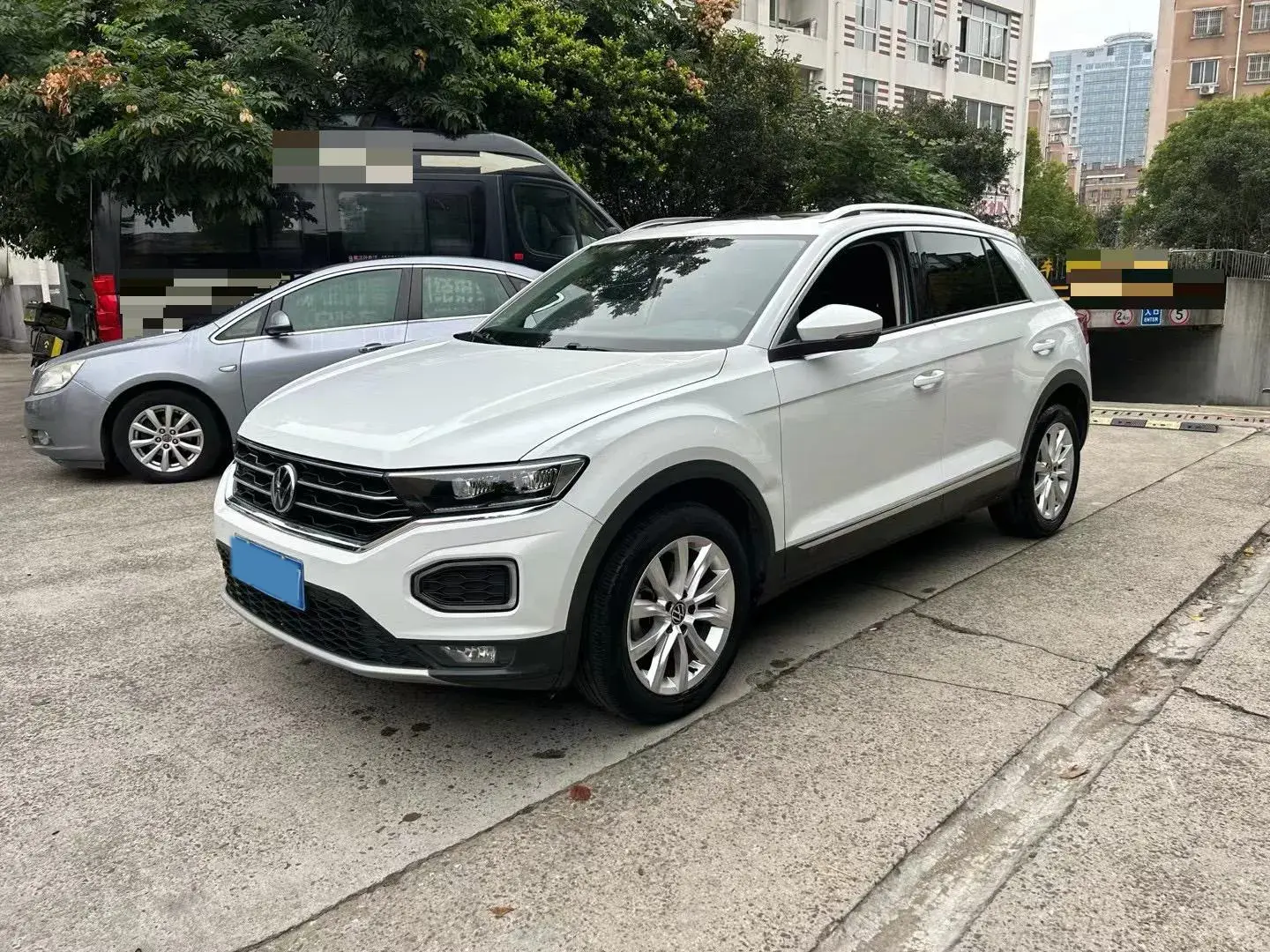 2021 VOLKSWAGEN T-ROC view 1
