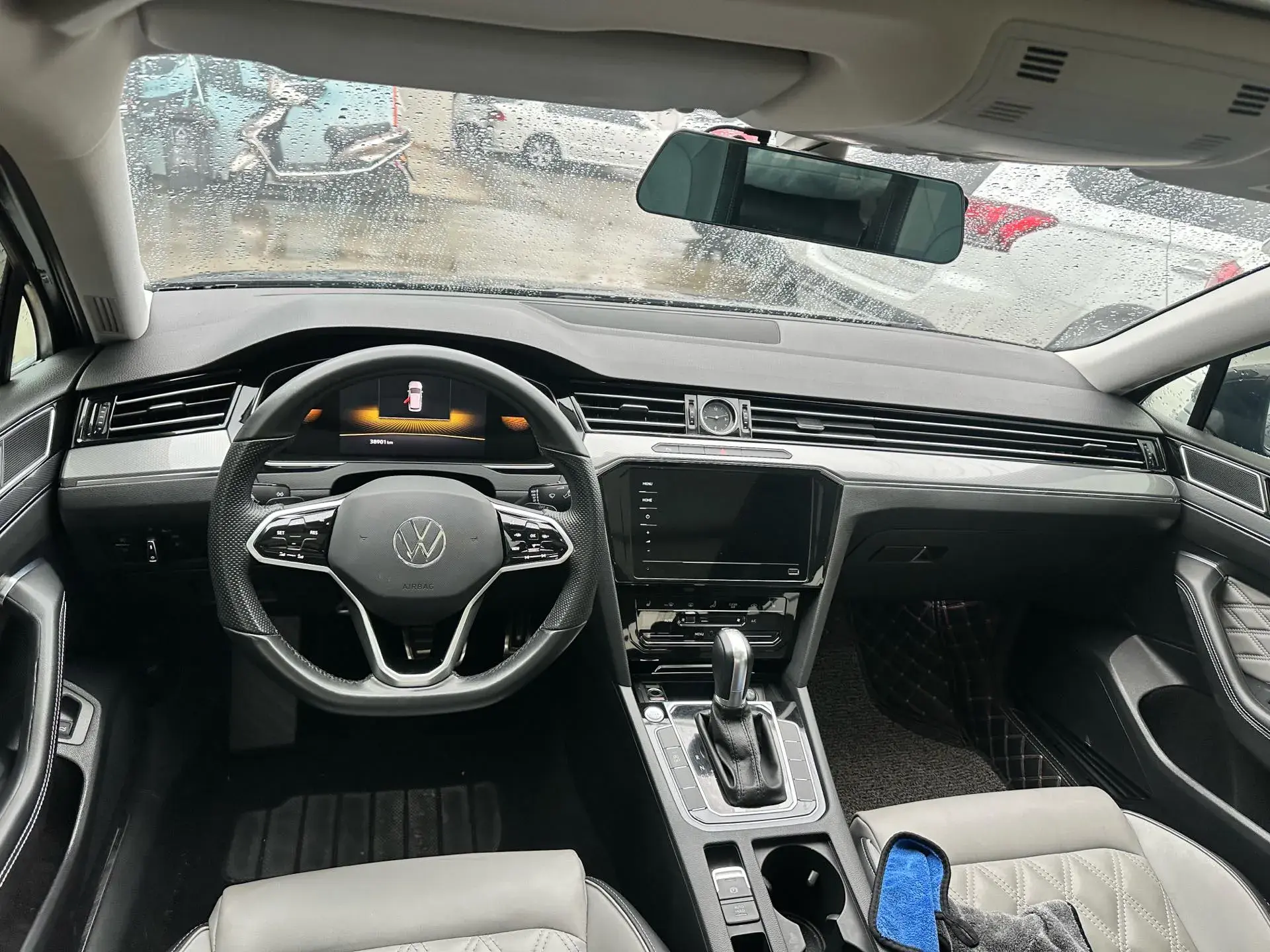 2023 VOLKSWAGEN MAGOTAN thumbnail 4