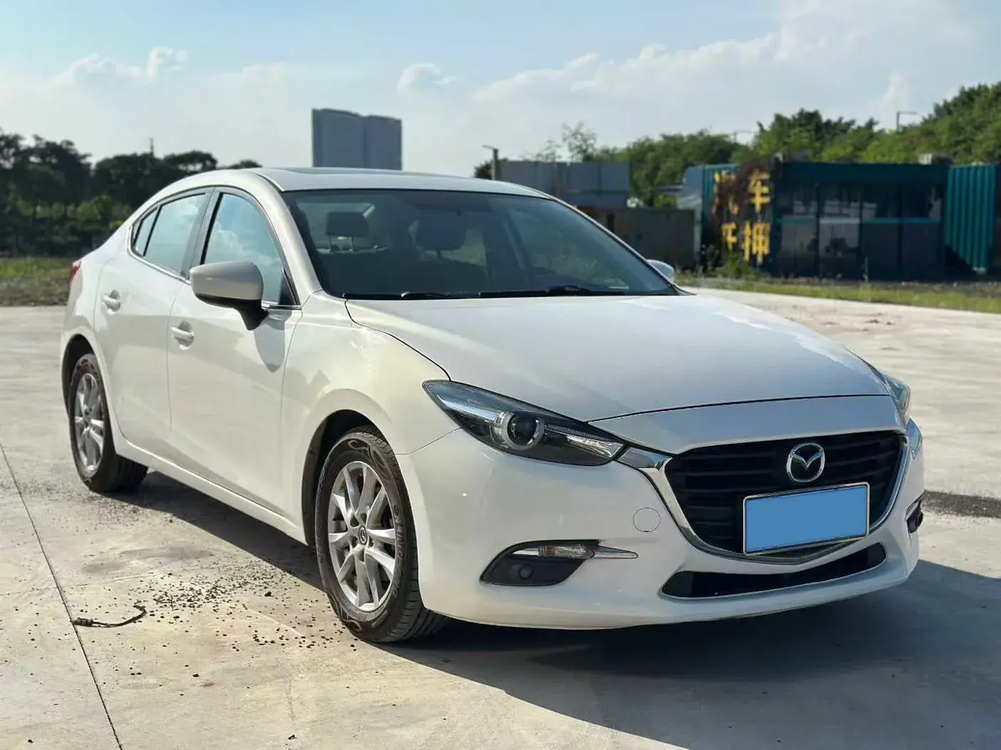 2017 MAZDA 3 thumbnail 3