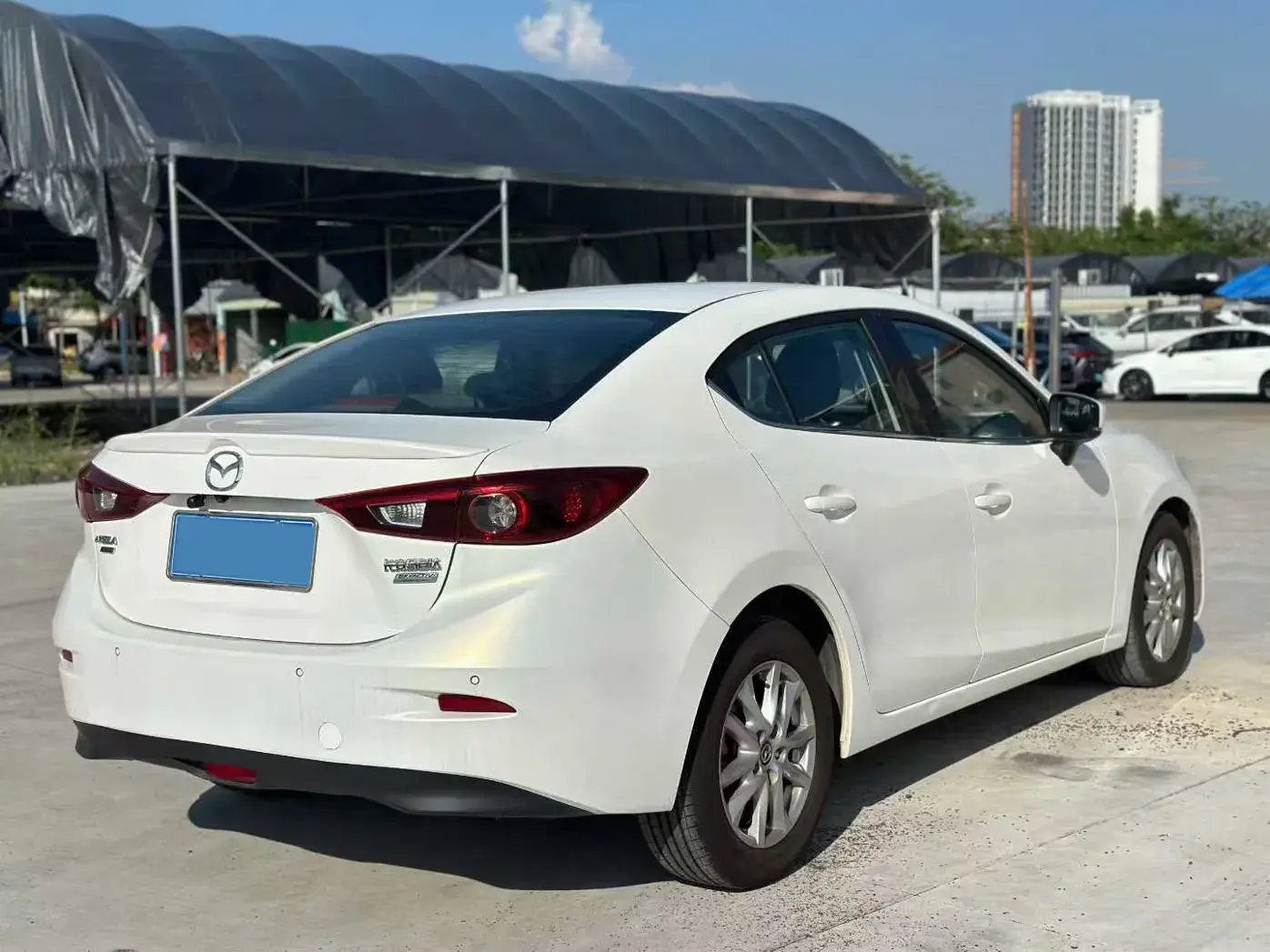 2017 MAZDA 3 thumbnail 4